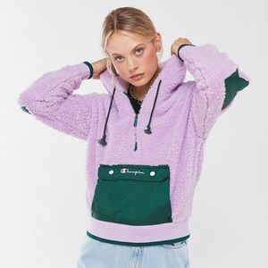 Champion UO Exclusive Sherpa Crew Neck Sweatshirt